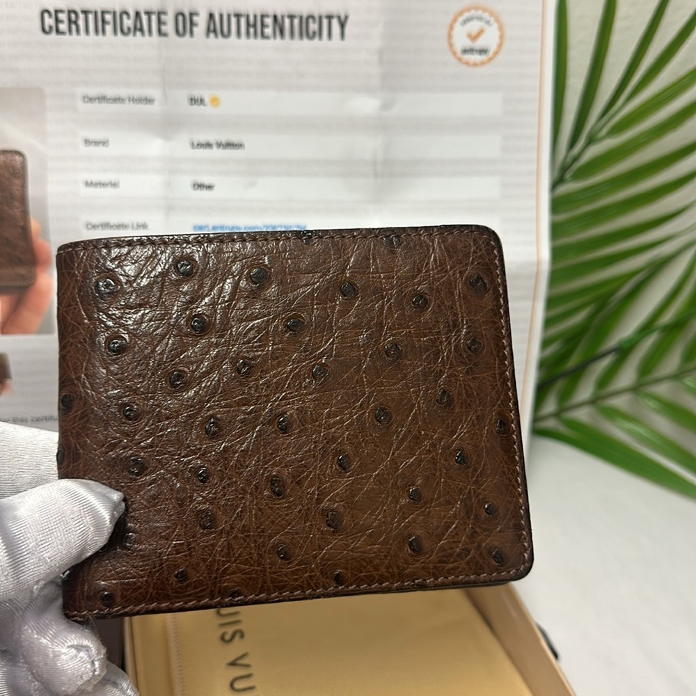ποΈHOST PICKπ Authentic LOUIS VUITTON Ostrich Bifold Wallet,Rare Piece, PreOwned - Picture 9 of 17